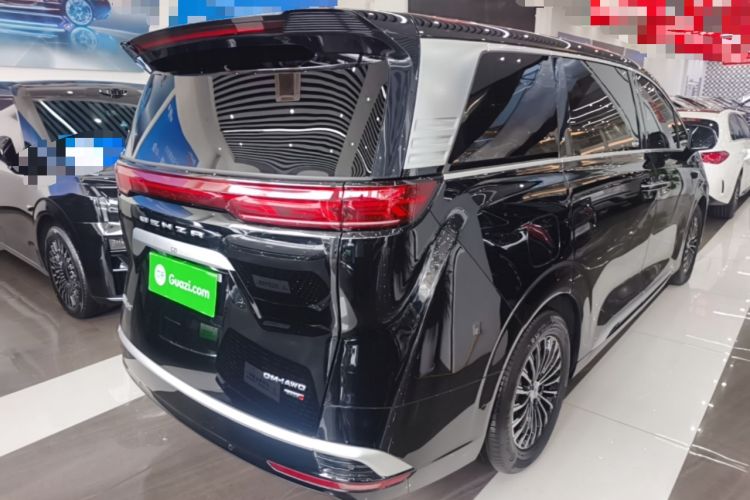 Used Denza D9 2025 DM-i Intelligent Drive 1020 Four-Wheel Drive Prestige Model Rear Right 45 Deg