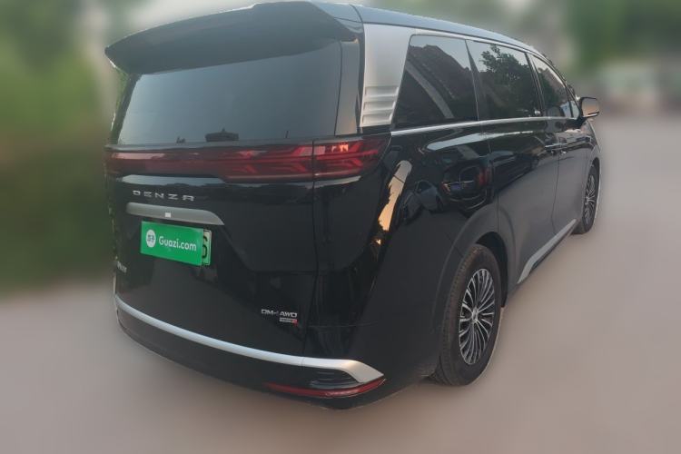Used Denza D9 2025 DM-i Smart Drive 1020 Four-Wheel Drive Deluxe Model Rear Right 45 Deg