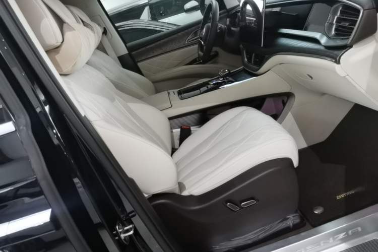 Used Denza D9 2025 DM-i Smart Drive 1020 Four-Wheel Drive Deluxe Model Right Front Seat