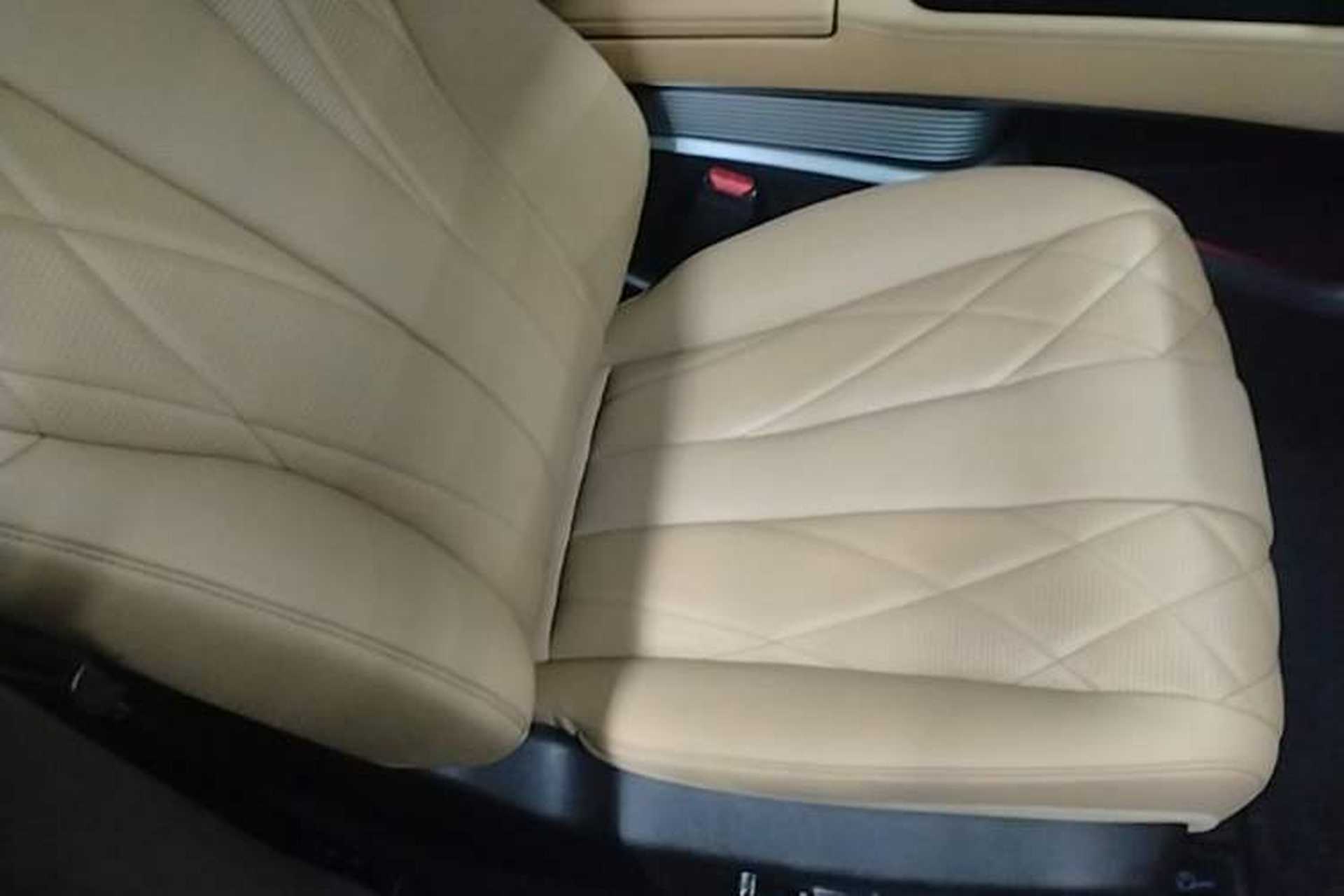 Used Denza D9 2025 DM-i Intelligent Drive 1020 Four-Wheel Drive Prestige Model Right Front Seat