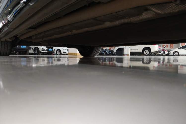 Used Denza D9 2025 DM-i Smart Drive 1020 Four-Wheel Drive Premium Model Right Side Sill