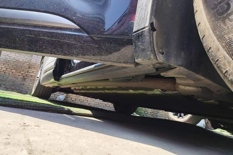 Used Denza D9 2025 DM-i Intelligent Drive 1020 Four-Wheel Drive Flagship Model Right Side Sill