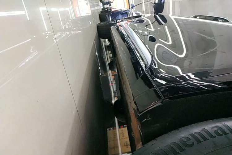 Used Denza D9 2025 DM-i Intelligent Drive 1020 Four-Wheel Drive Prestige Model Right Side Sill