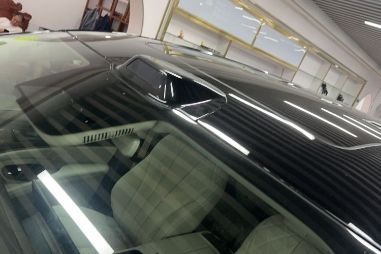 Used Denza D9 2025 DM-i Smart Drive 1020 Four-Wheel Drive Deluxe Model Roof