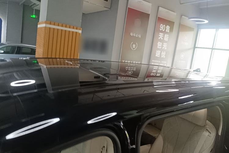 Used Denza D9 2025 DM-i Intelligent Drive 1020 Four-Wheel Drive Flagship Model Roof