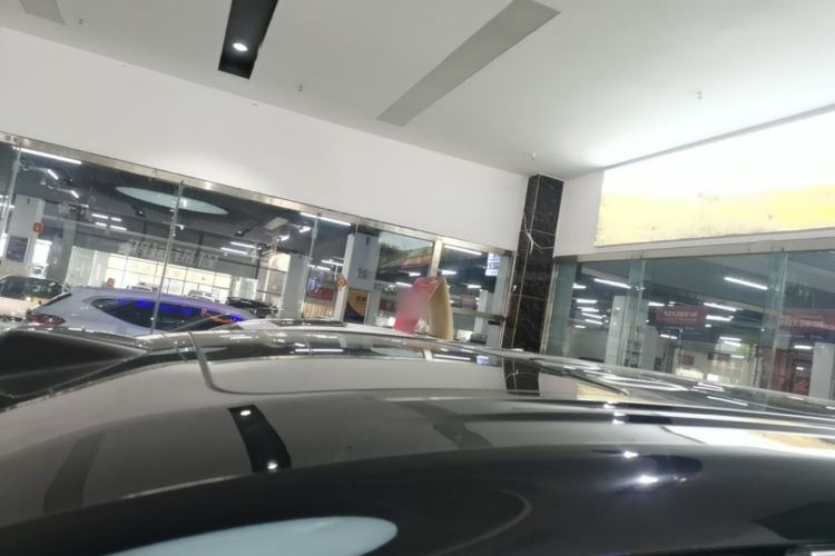 Used Denza D9 2025 DM-i Smart Drive 1020 Four-Wheel Drive Deluxe Model Roof