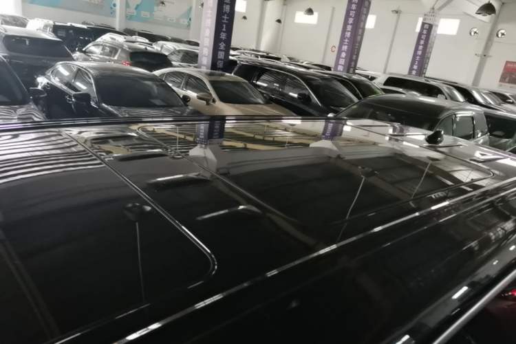 Used Denza D9 2025 DM-i Intelligent Drive 1020 Four-Wheel Drive Prestige Model Roof