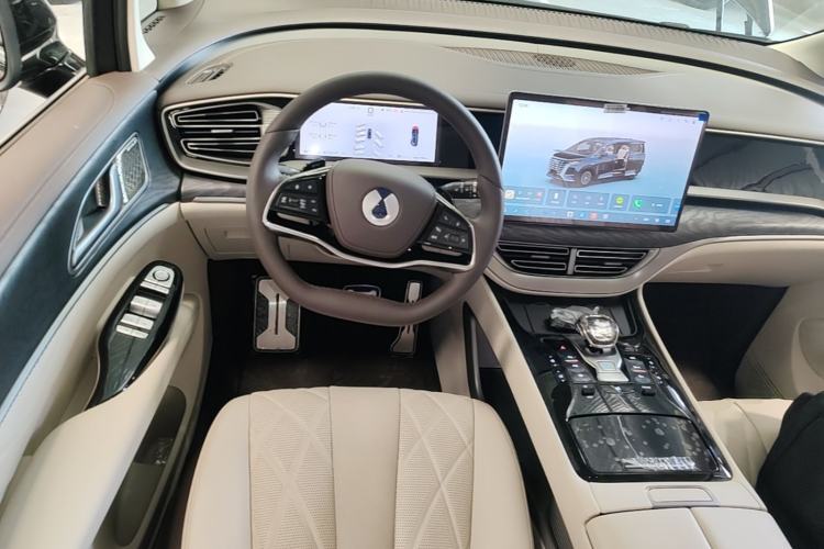 Used Denza D9 2025 Model DM-i Four-Wheel Drive Prestige Edition Steering Wheel