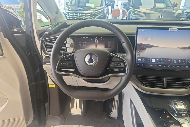 Used Denza D9 2025 DM-i Intelligent Drive 1020 Four-Wheel Drive Flagship Model Steering Wheel