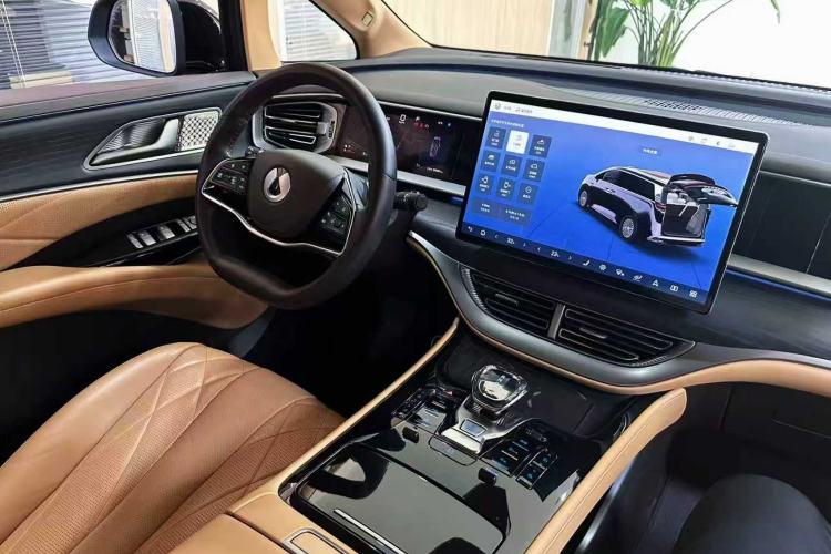 Used Denza D9 2025 DM-i Intelligent Drive 1020 Four-Wheel Drive Flagship Model Steering Wheel