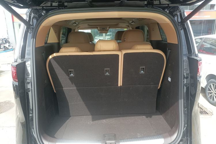 Used Denza D9 2025 DM-i Smart Drive 1020 Four-Wheel Drive Deluxe Model Trunk