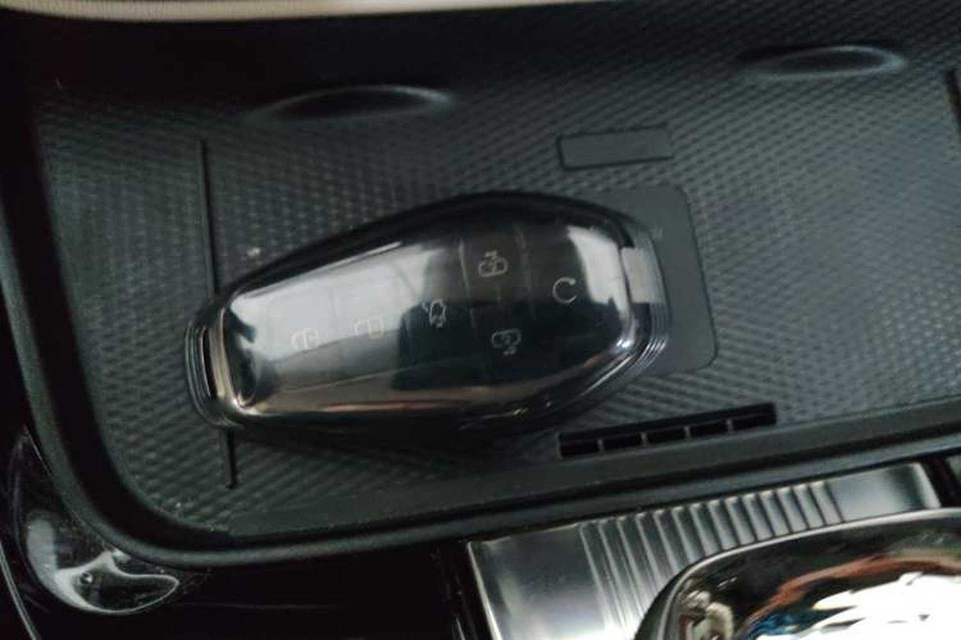 Used Denza D9 2025 DM-i Smart Drive 1020 Four-Wheel Drive Premium Model Vehicle Key