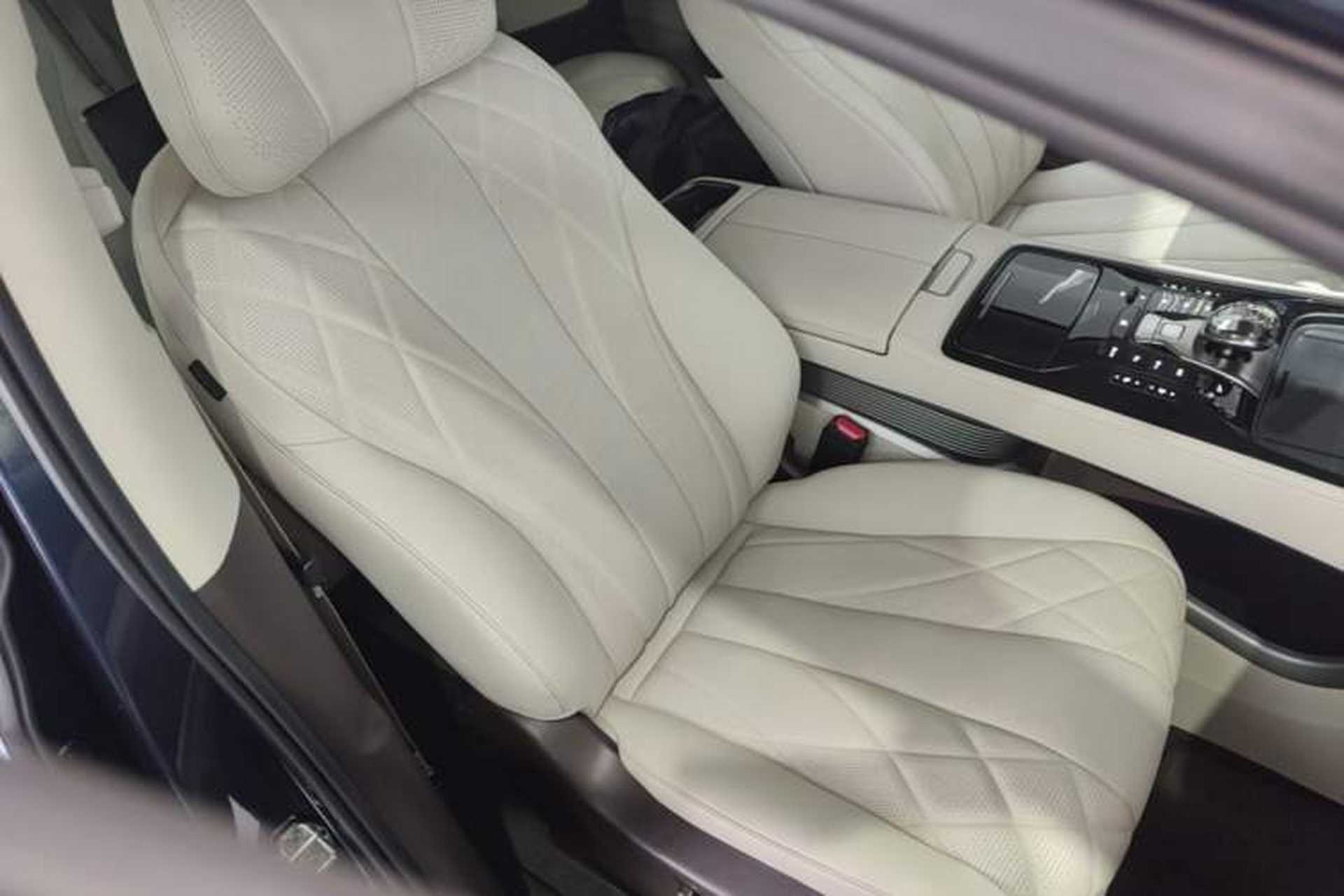 Used Denza D9 2025 DM-i Intelligent Drive 1020 Four-Wheel Drive Flagship Model Right Front Seat