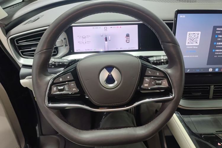 Used Denza D9 2025 DM-i Intelligent Drive 1020 Four-Wheel Drive Flagship Model Steering Wheel