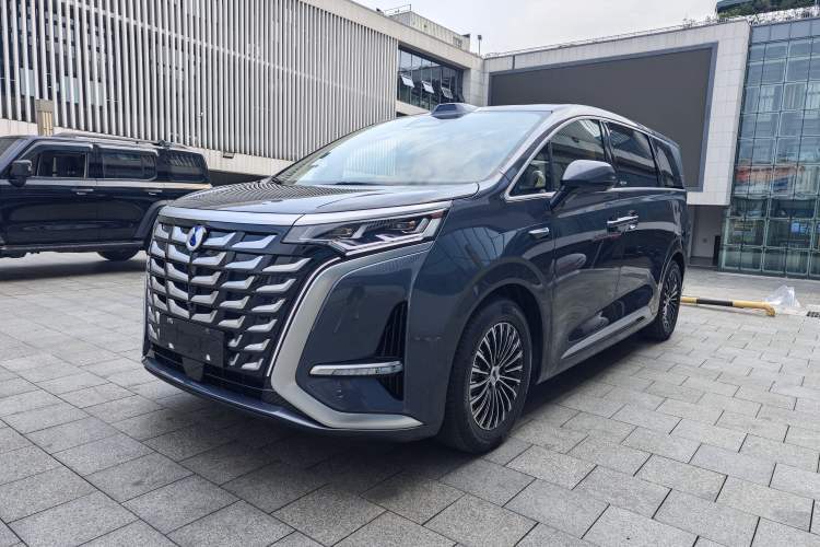 Used Denza D9 2025 DM-i Intelligent Drive 1020 Four-Wheel Drive Flagship Model Guazi used car, China used car export, Used car for sale, Used cars, Cheapest cars for sale