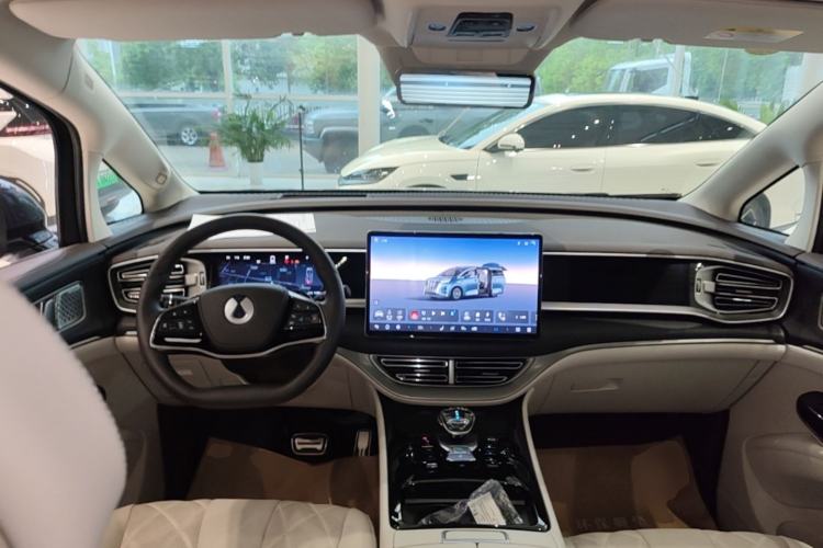 Used Denza D9 2025 DM-i Intelligent Drive 1020 Four-Wheel Drive Flagship Model Center Console