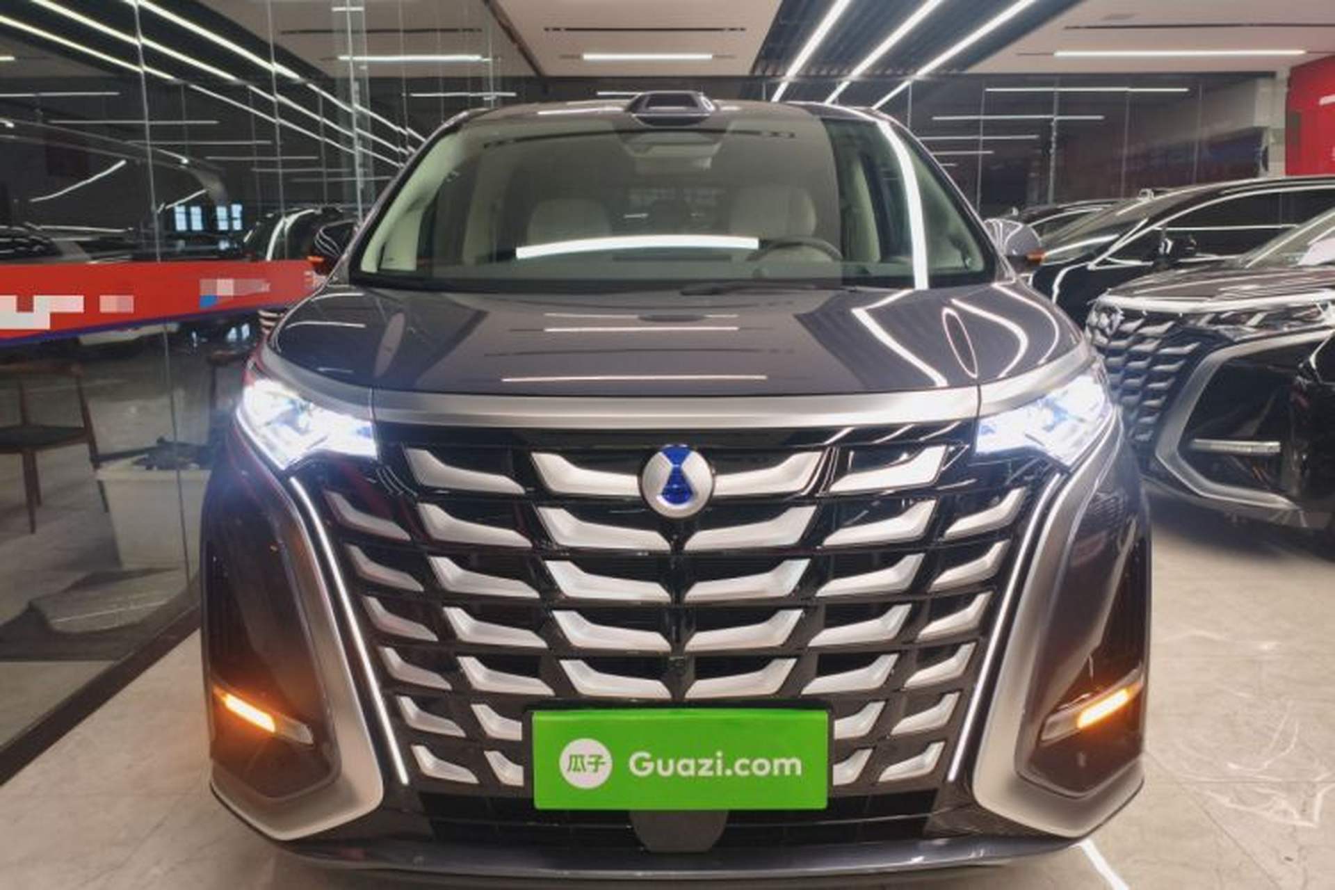 Used Denza D9 2025 DM-i Intelligent Drive 1020 Four-Wheel Drive Flagship Model Front