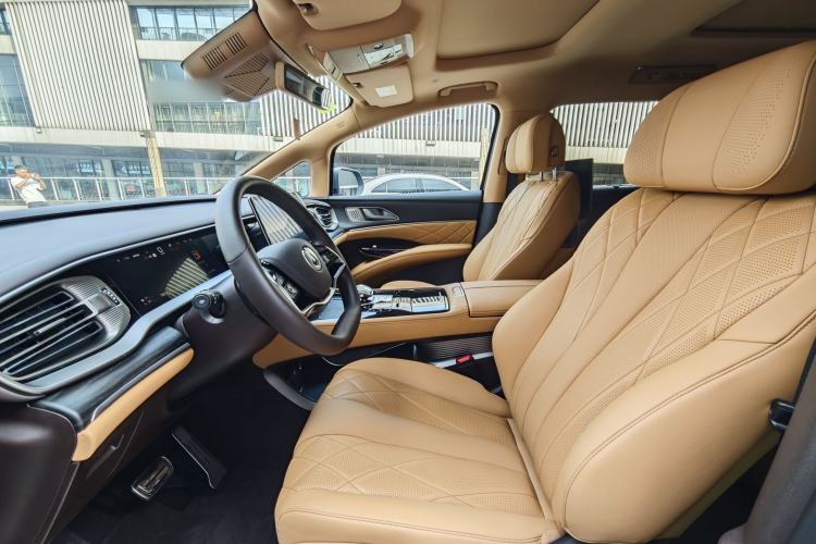 Used Denza D9 2025 DM-i Intelligent Drive 1020 Four-Wheel Drive Flagship Model Interior 9