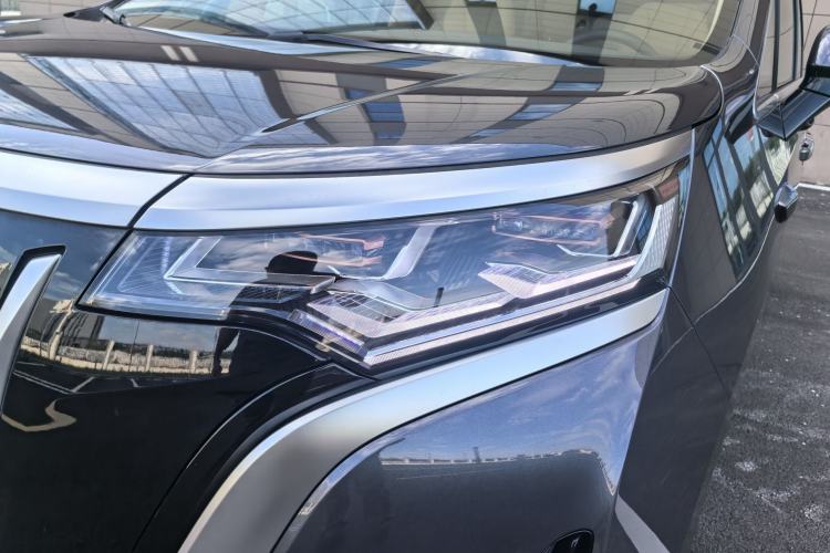 Used Denza D9 2025 EV Intelligent Driving Edition 620 Luxury Model Left Front Headlight