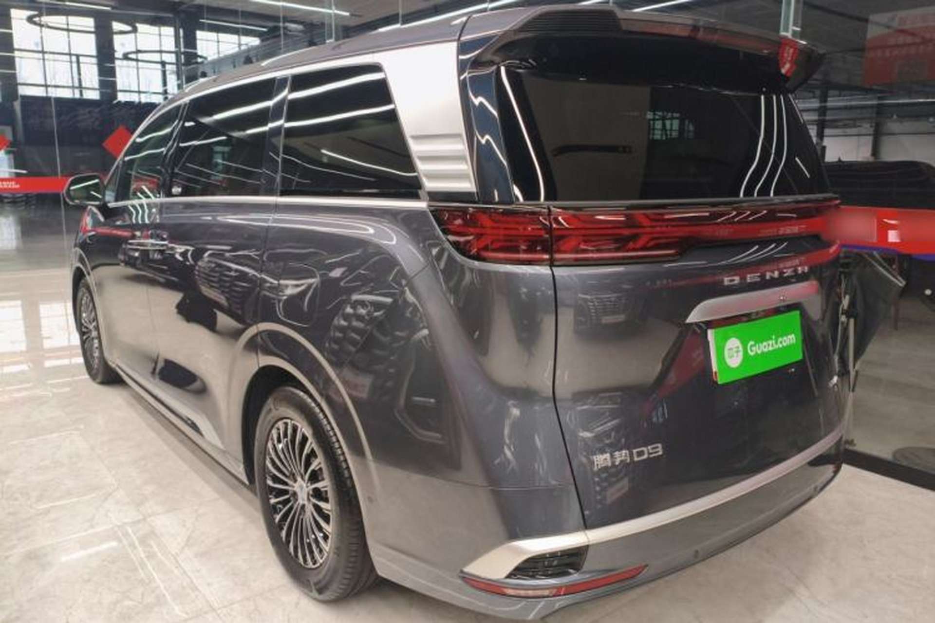 Used Denza D9 2025 DM-i Intelligent Drive 1020 Four-Wheel Drive Flagship Model Rear Left 45 Deg