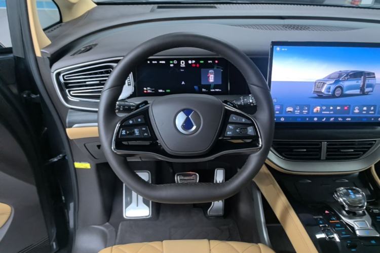 Used Denza D9 2025 DM-i Intelligent Drive 1020 Four-Wheel Drive Flagship Model Steering Wheel