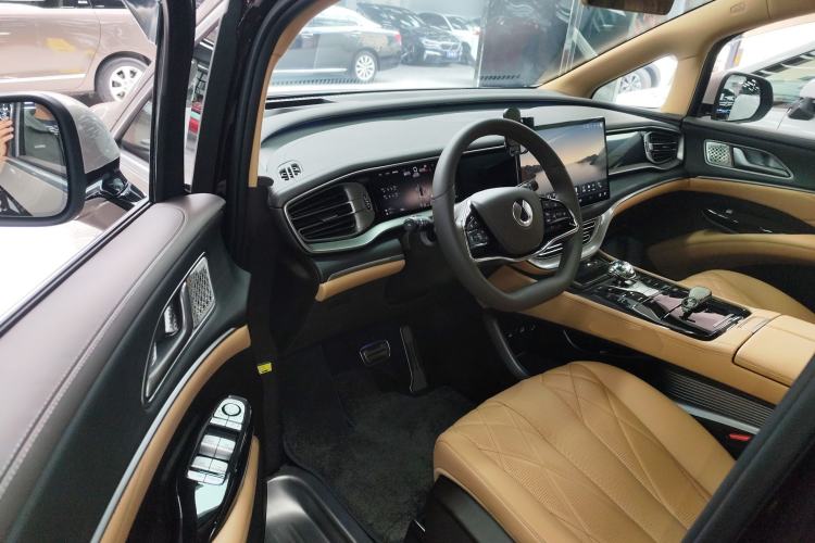 Used Denza D9 2025 Model DM-i Four-Wheel Drive Supreme Edition Interior 3