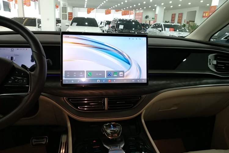 Used Denza D9 2025 DM-i Intelligent Drive 1020 Four-Wheel Drive Prestige Model Audio And AC Panel