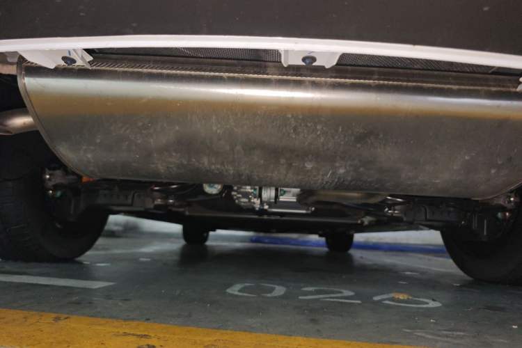 Used Denza D9 2025 Model DM-i Four-Wheel Drive Prestige Edition Chassis Rear