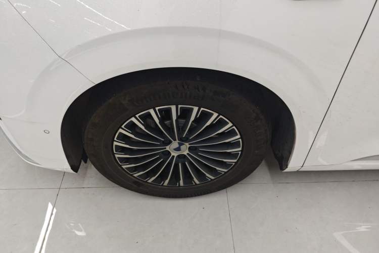 Used Denza D9 2025 EV Intelligent Driving Edition 600 Four-Wheel Drive Flagship Model Exterior 4