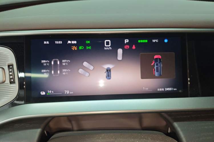 Used Denza D9 2025 EV Intelligent Driving Edition 600 Four-Wheel Drive Flagship Model Instrument Cluster