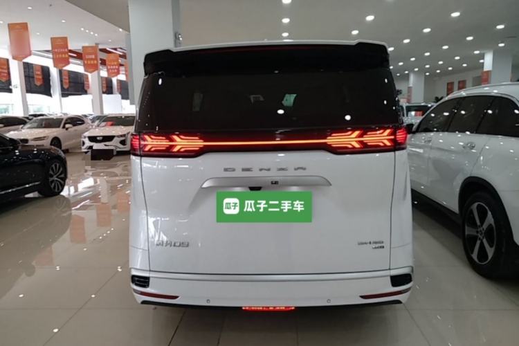 Used Denza D9 2025 DM-i Intelligent Drive 1020 Four-Wheel Drive Prestige Model Rear