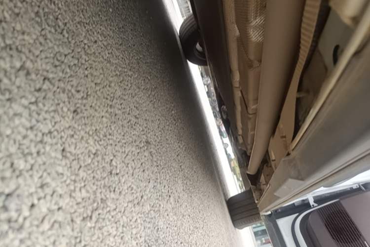 Used Denza D9 2025 DM-i Intelligent Drive 1020 Four-Wheel Drive Flagship Model Right Side Sill