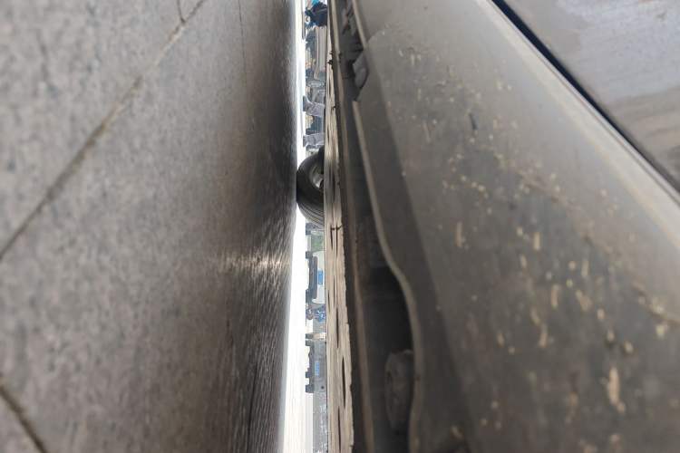 Used Denza 2014 Stylish Edition Chassis Front Right