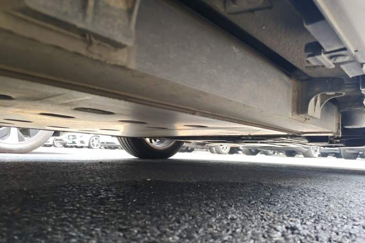 Used Denza 2014 Deluxe Edition Chassis Front Right