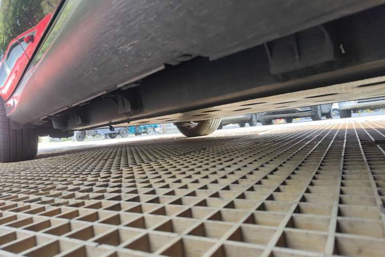 Used Denza 2014 Deluxe Edition Chassis Front Right