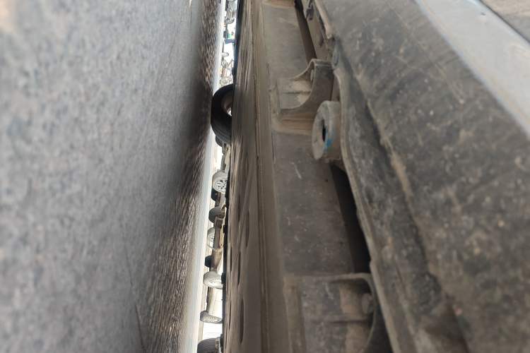 Used Denza 2014 Stylish Edition Chassis Rear Left