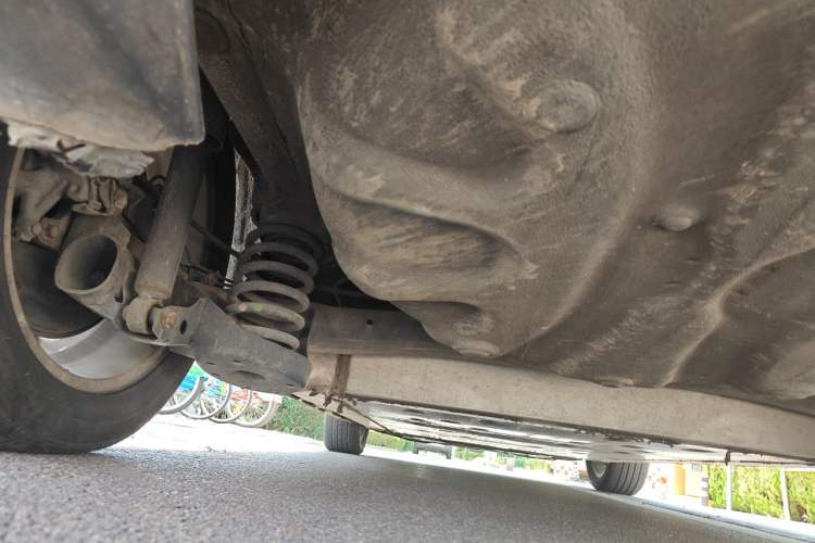 Used Denza 2014 Stylish Edition Chassis Rear Left