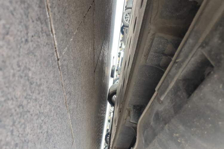 Used Denza 2014 Stylish Edition Chassis Rear Right