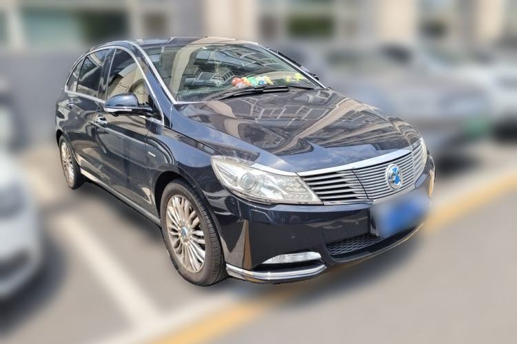 Used Denza 2014 Deluxe Edition Front Right 45 Deg