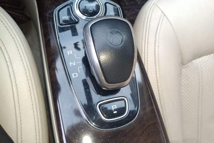Used Denza 2014 Stylish Edition Gear Lever
