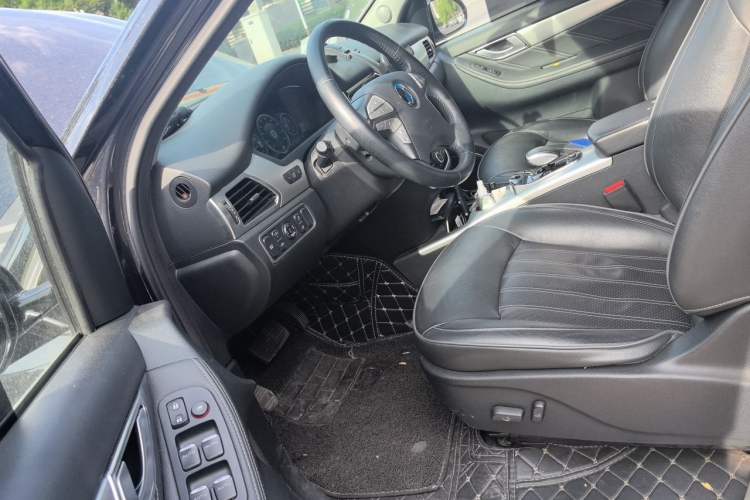 Used Denza 2014 Deluxe Edition Left Front Seat