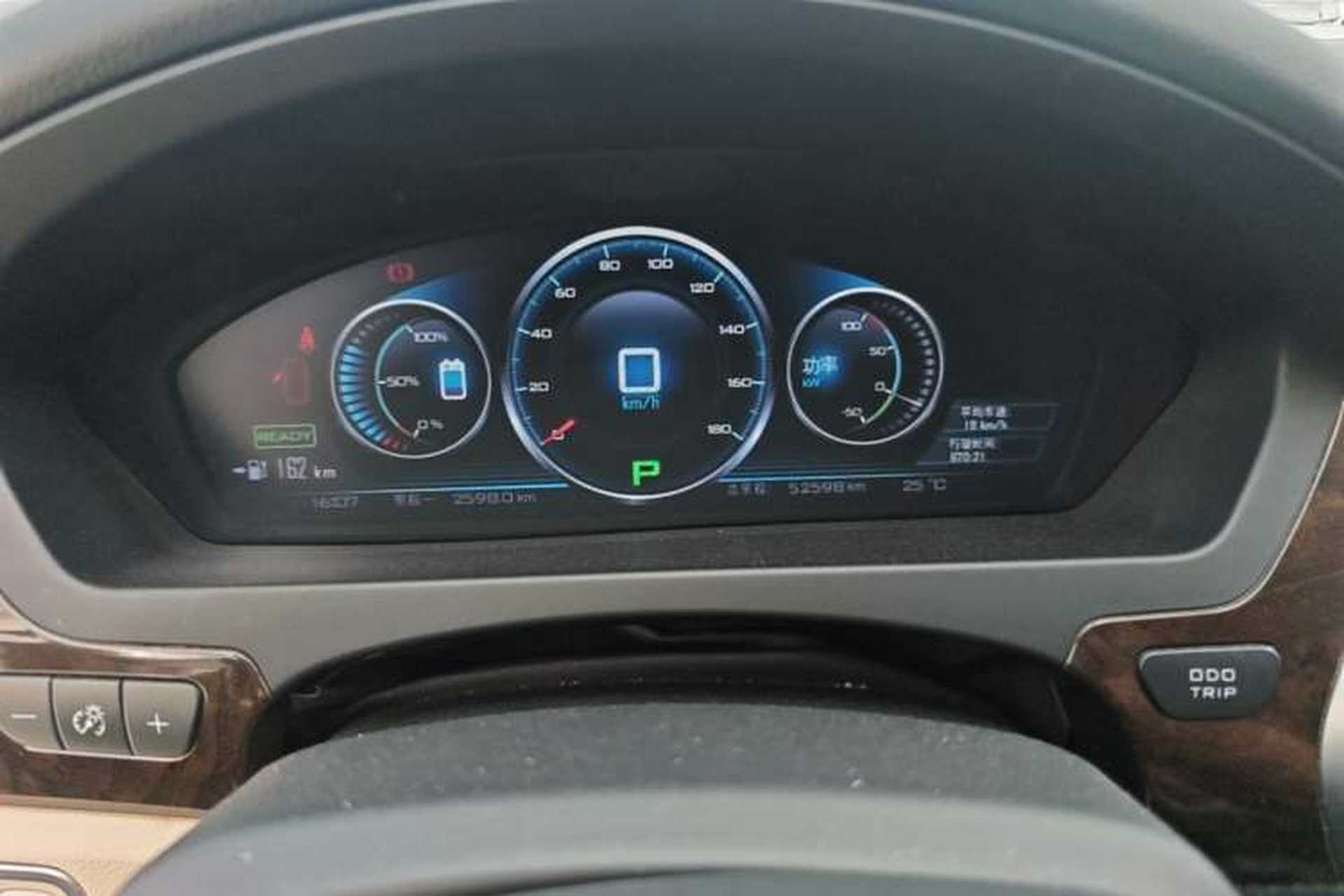 Used Denza 2014 Stylish Edition Odometer Close Up