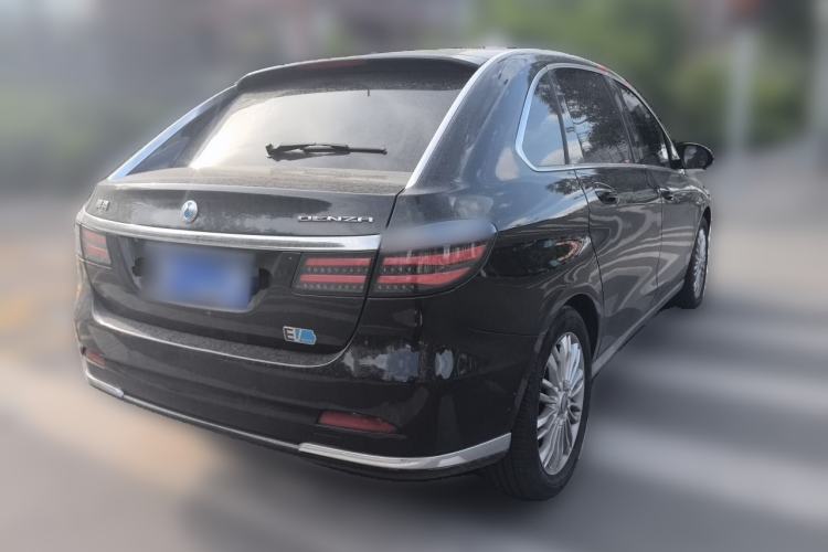 Used Denza 2014 Deluxe Edition Rear Right 45 Deg