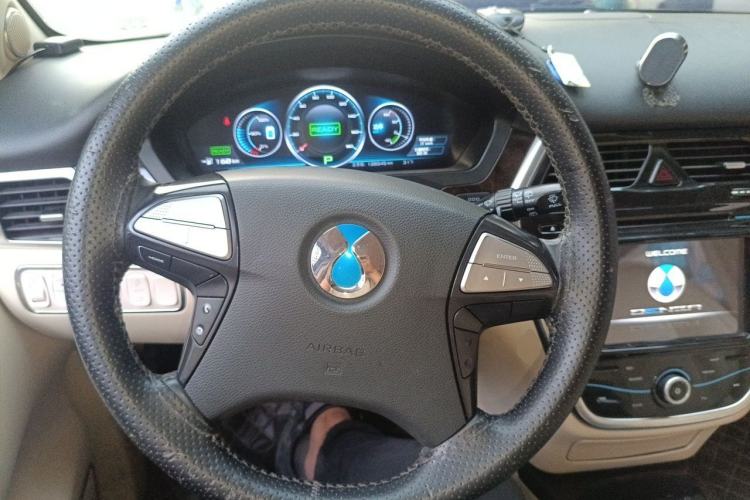 Used Denza 2014 Stylish Edition Steering Wheel