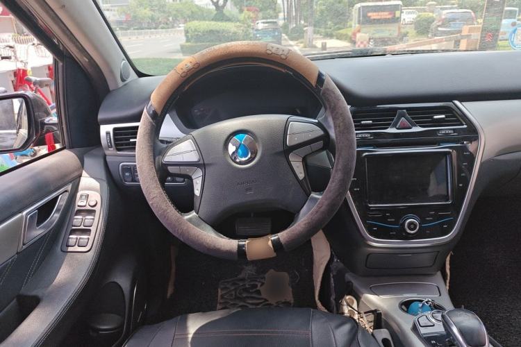 Used Denza 2014 Stylish Edition Steering Wheel