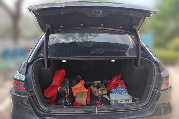 Used Denza 2014 Stylish Edition Trunk