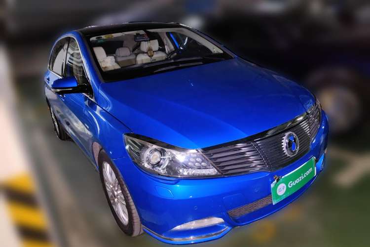 Used Denza 2014 Stylish Edition Front Right 45 Deg