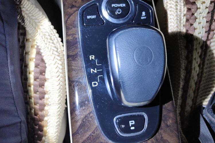 Used Denza 2014 Stylish Edition Gear Lever