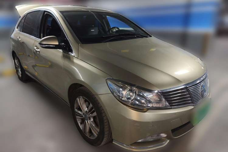 Used Denza 2014 Stylish Edition Front Right 45 Deg