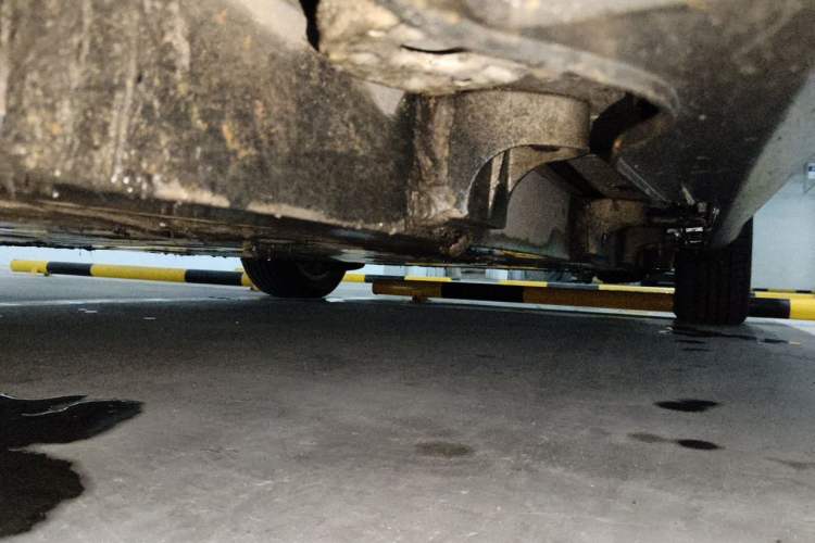 Used Denza 2014 Deluxe Edition Chassis Front Left